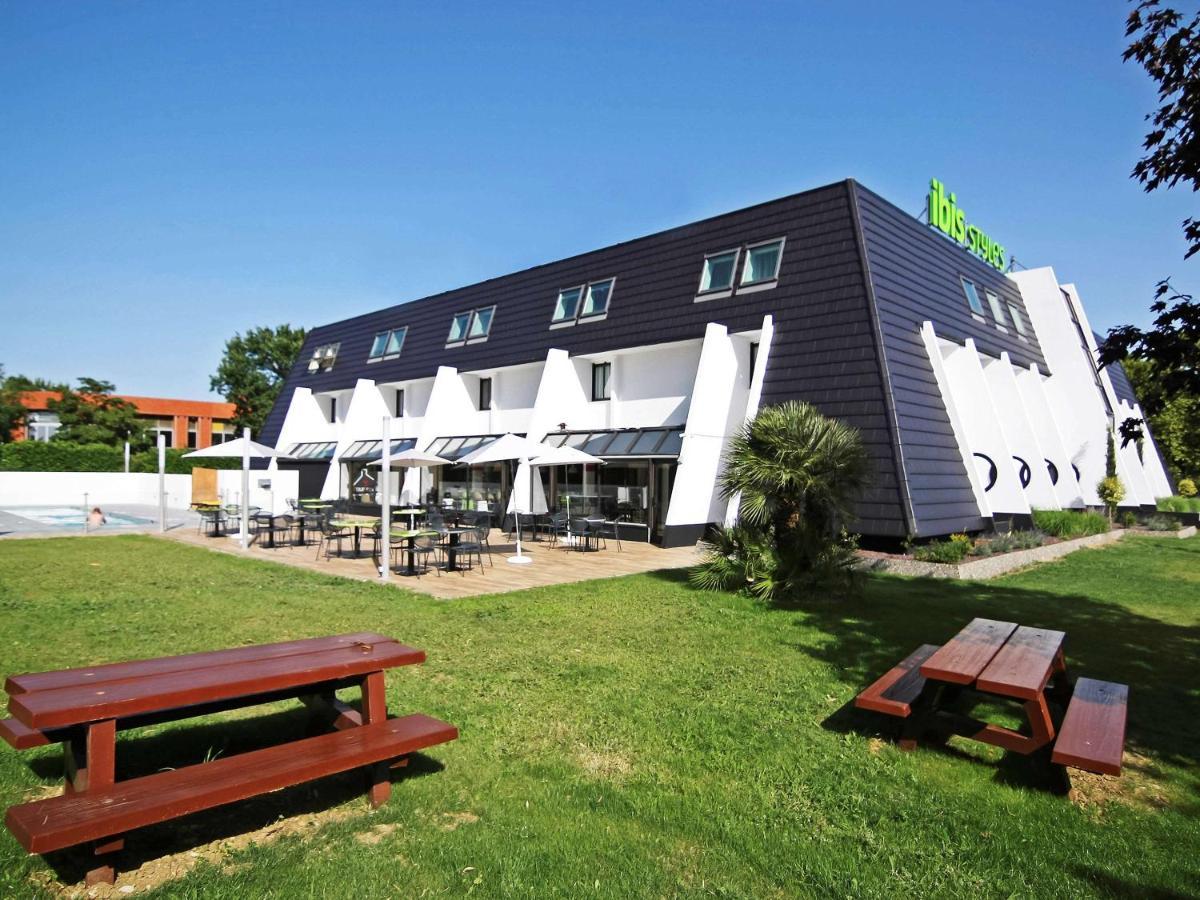 Hotel Ibis Styles Toulouse Labège Exterior foto